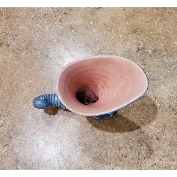 Vintage Red Wing #1095 Blue and Pink Lined Cornucopia Vase - Picture 2 of 6